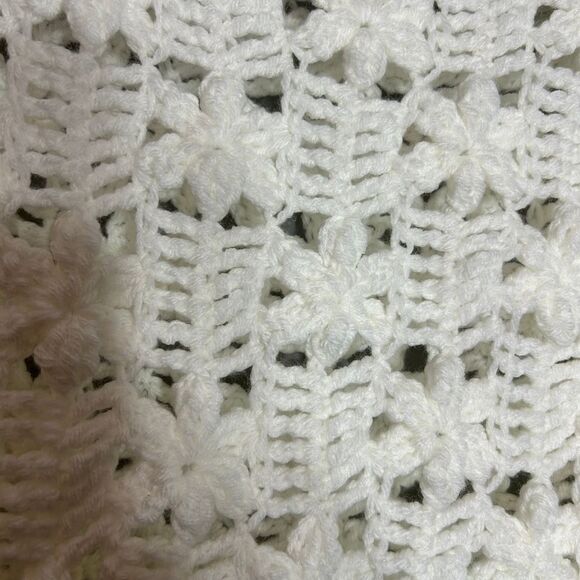Handmade Crochet Floral Pattern Sweater Boho Open Knit White LongSleeve Pullover - Picture 3 of 5